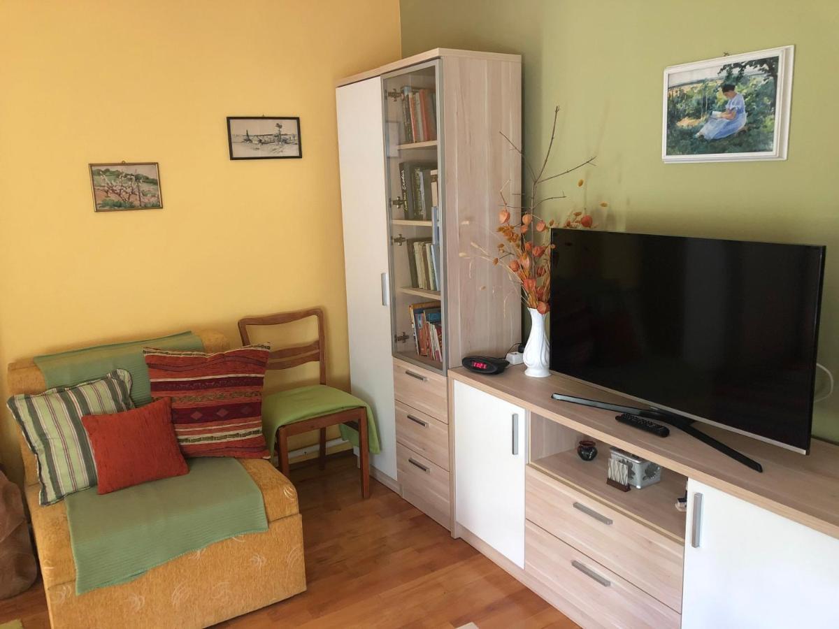 Leander Apartman 벌러토너컬리 외부 사진